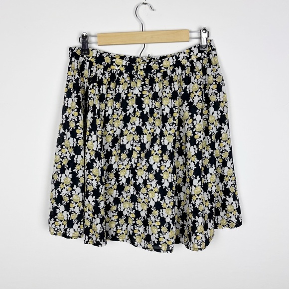 Tiare Hawaii Skirt Floral Mini Black Yellow White Size M/L - Picture 2 of 4